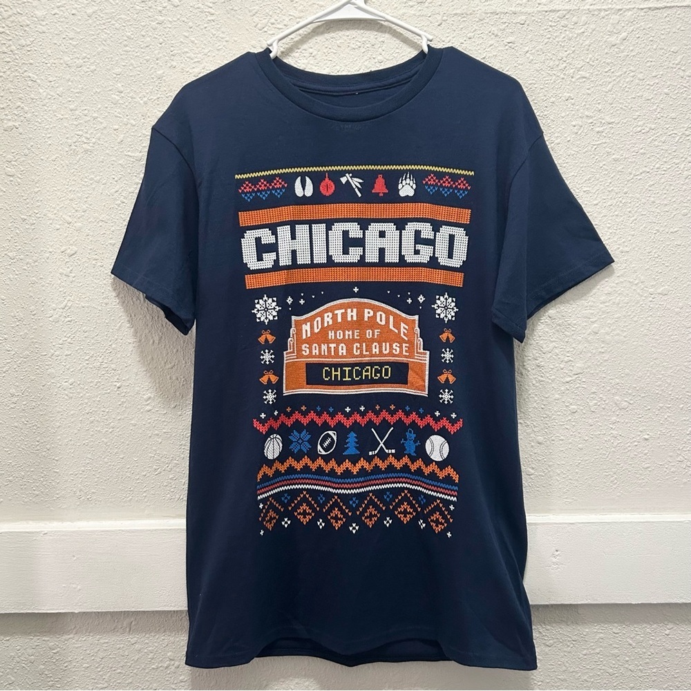 Fan Favorite Chicago Sports Christmas T-Shirt Navy M